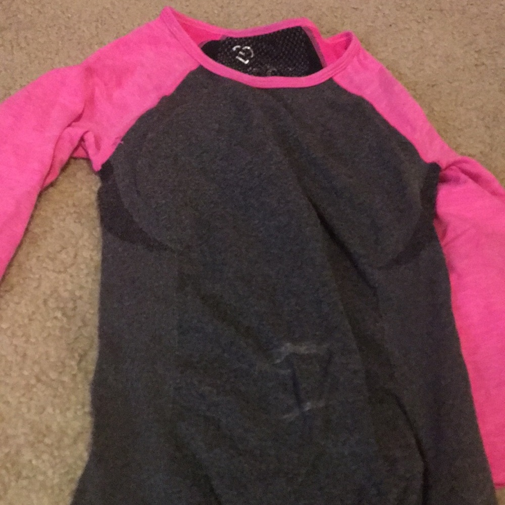 Gap tight shirt